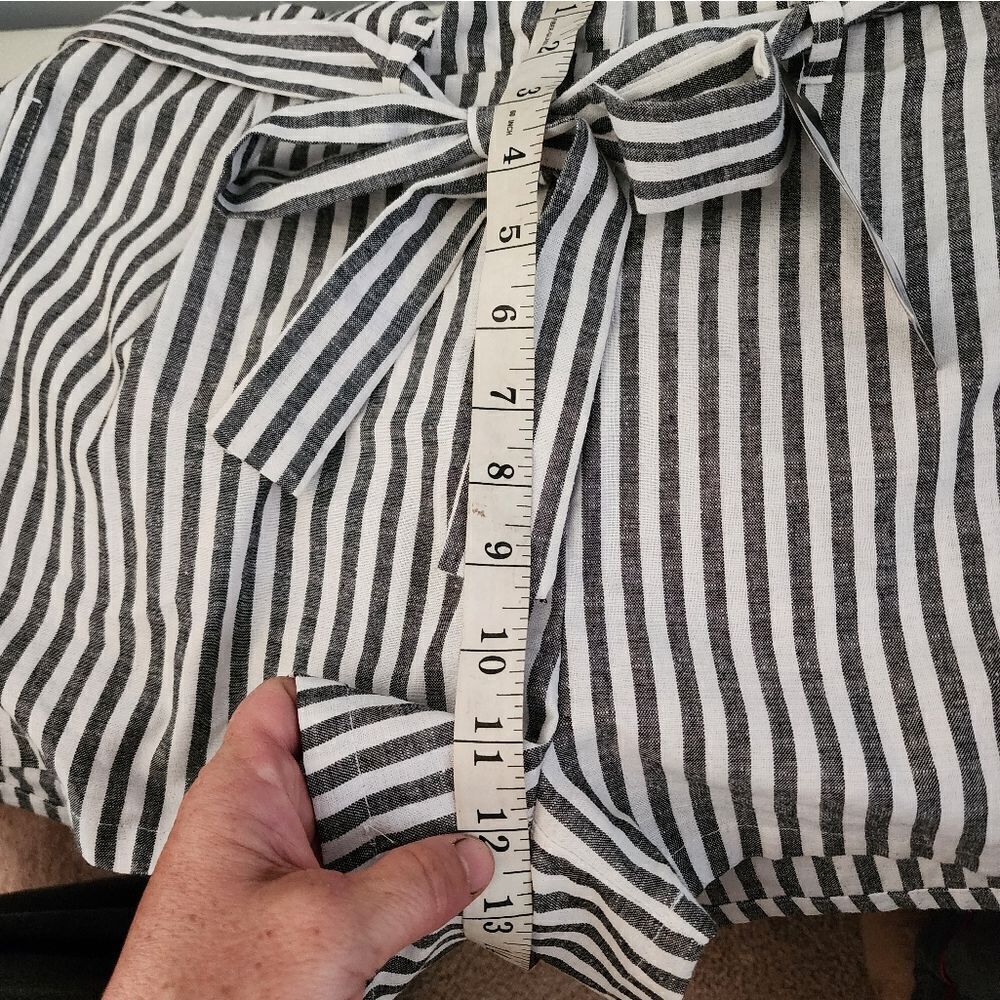 2Sable Women's Chino Shorts Size L Striped Paperbag Waist Belted NWT - Picture 7 of 8